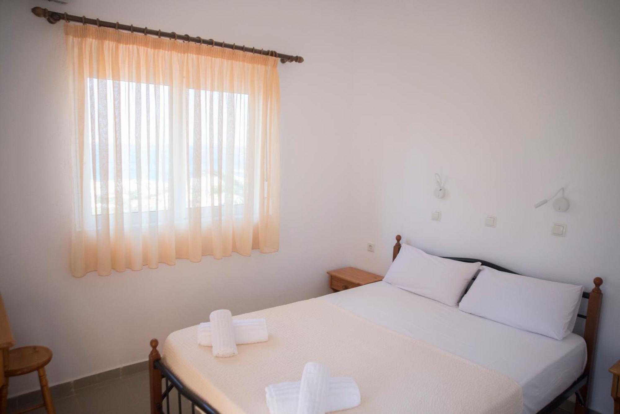פלאקיאס Manolia Apartments & Studios מראה חיצוני תמונה